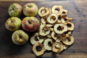 Dried apples